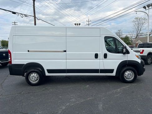 Used 2023 RAM ProMaster 2500 image 5