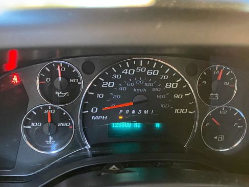 Used 2017 Chevrolet Express 3500 Extended image 47