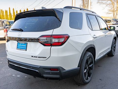 New 2026 Honda Pilot Black Edition image 6