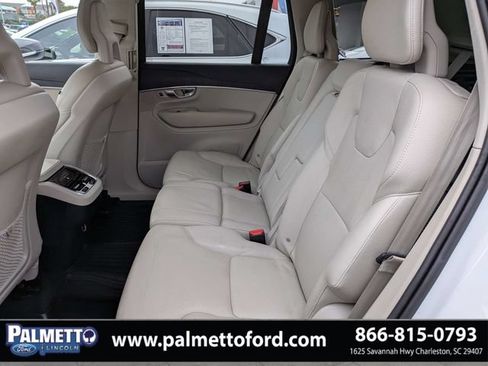 Used 2020 Volvo XC90 T5 Momentum FWD image 14