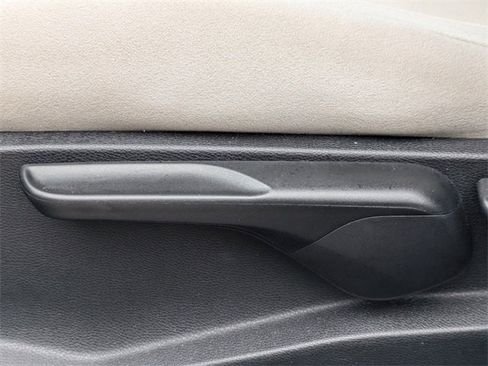 Used 2018 Honda Accord LX image 18