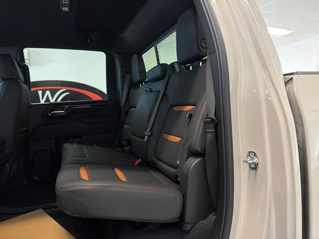 New 2026 GMC Sierra 2500 AT4 w/ Technology Package AWD/4WD image 9