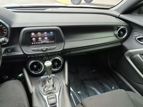 Used 2020 Chevrolet Camaro LT RWD image 23
