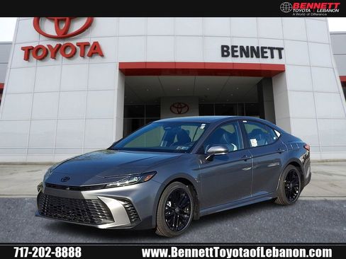 New 2026 Toyota Camry SE FWD image 1