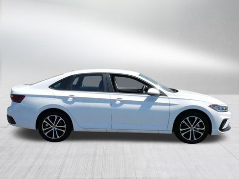 Certified 2026 Volkswagen Jetta Sport FWD image 8