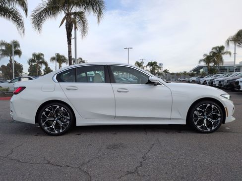 Used 2025 BMW 330i 330i w/ Convenience Package image 11