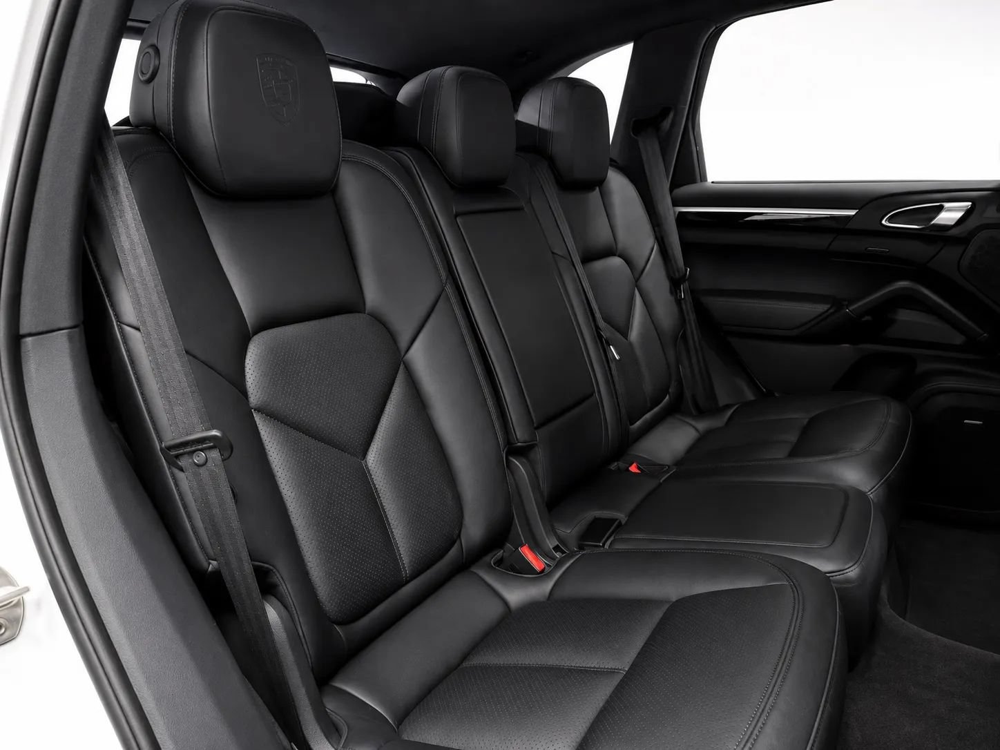 Used 2018 Porsche Cayenne S AWD/4WD image 22