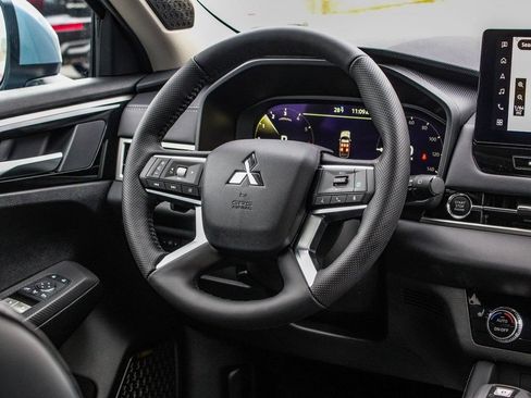 New 2026 Mitsubishi Outlander SE AWD/4WD image 25