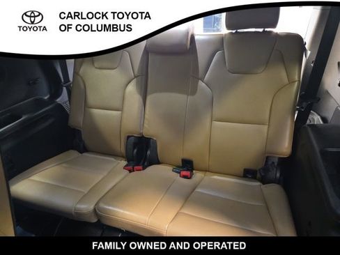 Used 2022 Kia Telluride SX w/ Towing Package FWD image 15