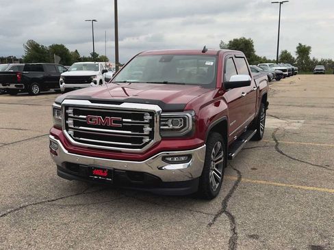 Used 2018 GMC Sierra 1500 SLT AWD/4WD image 4