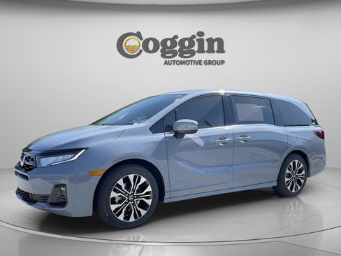 New 2026 Honda Odyssey Elite image 3