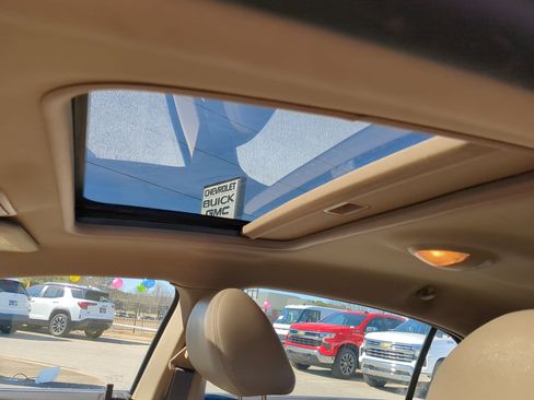 Used 2010 Chevrolet Malibu LT w/ HFV6 Engine Package image 19