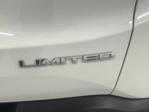 Used 2020 Jeep Renegade Limited AWD/4WD image 36