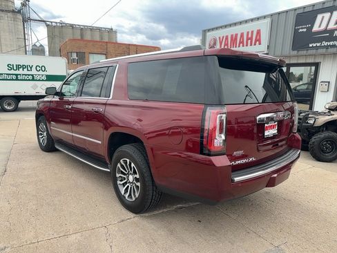 Used 2016 GMC Yukon XL Denali w/ Open Road Package AWD/4WD image 8