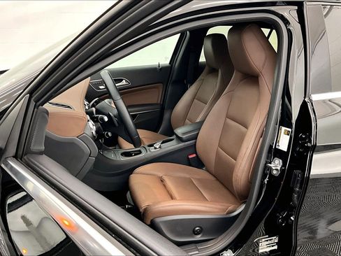 Used 2019 Mercedes-Benz GLA 250 image 16