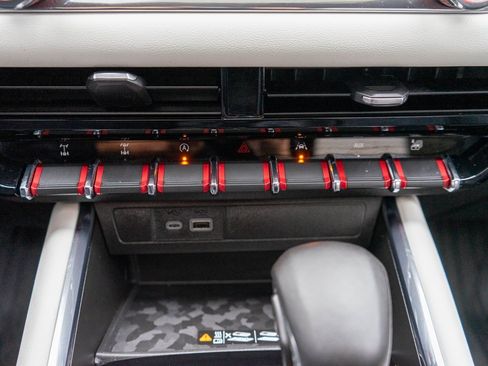 Used 2024 GMC Canyon AT4X image 25