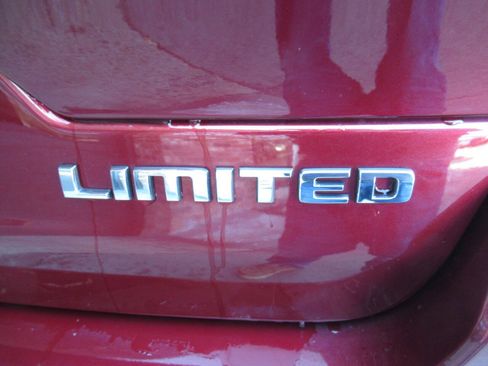Used 2022 Jeep Grand Cherokee Limited AWD/4WD image 13