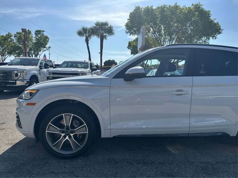 Used 2019 Audi Q5 2.0T Premium Plus w/ Premium Plus Package AWD/4WD image 13