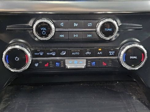 Used 2023 Ford F150 Lariat w/ Equipment Group 502A High AWD/4WD image 18