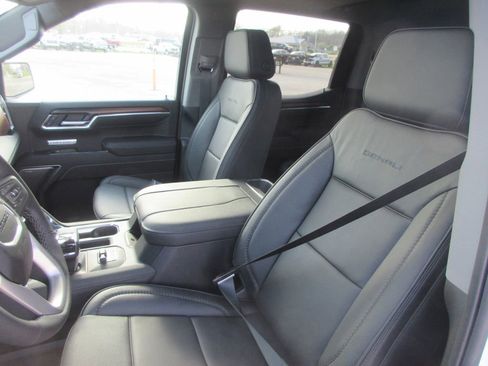 New 2026 GMC Sierra 1500 Denali image 13
