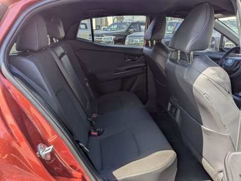 Used 2026 Toyota C-HR AWD/4WD image 30