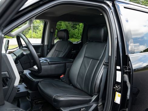 Used 2018 Ford F150 Lariat w/ Equipment Group 501A Mid AWD/4WD image 14
