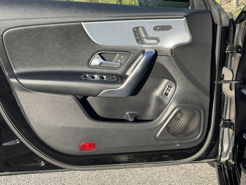 Used 2020 Mercedes-Benz CLA 250 CLA 250 image 15
