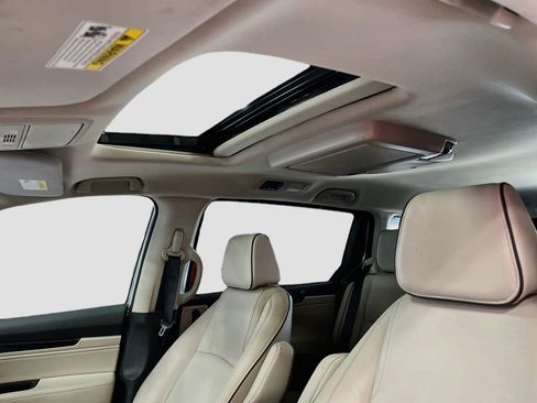 Used 2025 Honda Odyssey Touring image 23