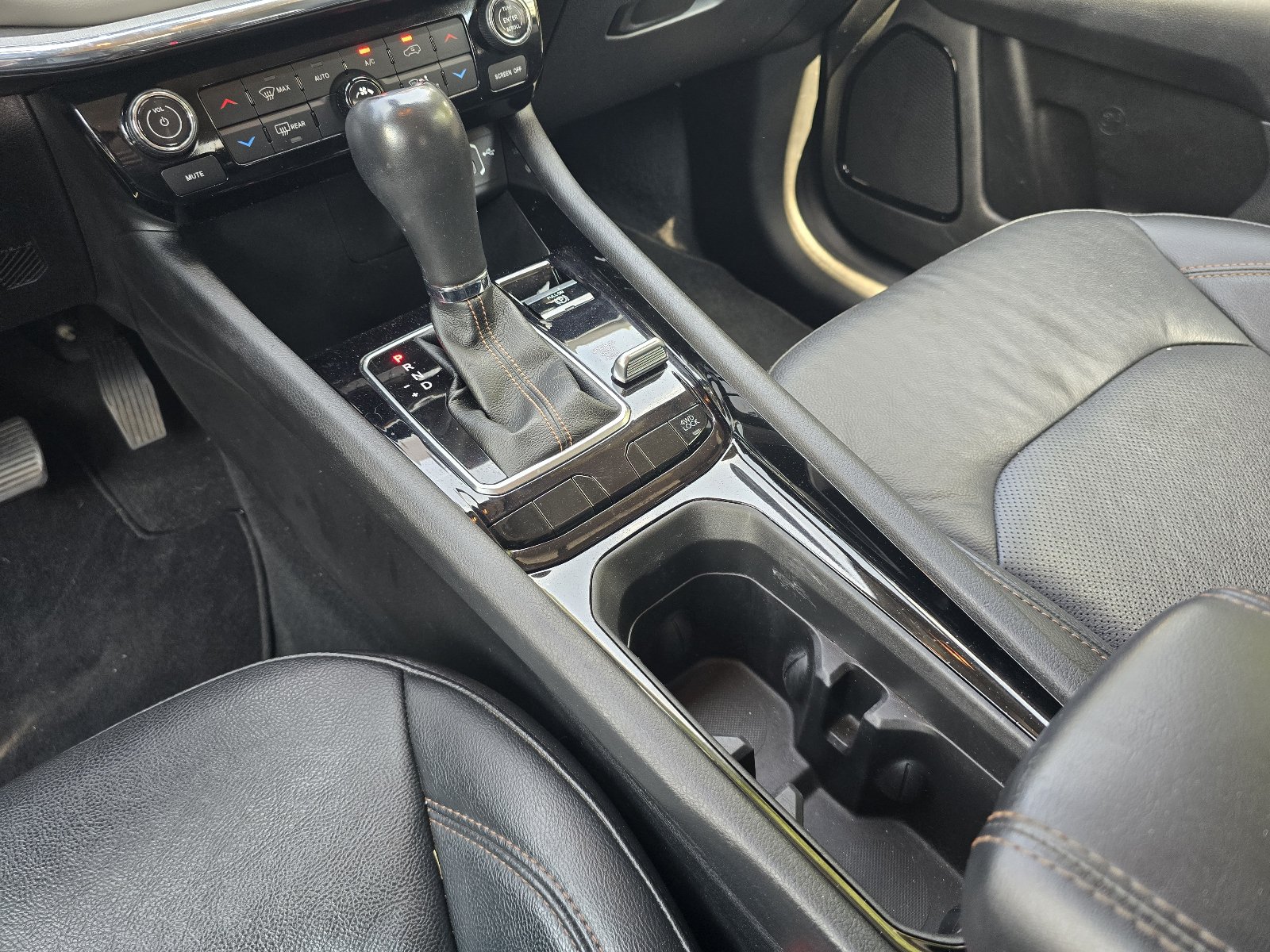 Used 2022 Jeep Compass Limited AWD/4WD image 17