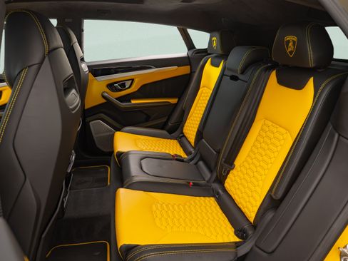Used 2022 Lamborghini Urus AWD/4WD image 17