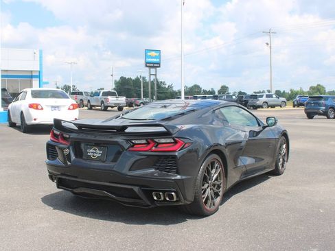 Used 2023 Chevrolet Corvette Stingray Premium Cpe w/ Z51 Performance Package RWD image 9