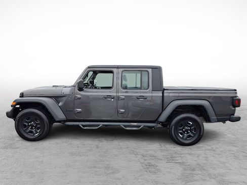 Used 2022 Jeep Gladiator Sport image 2