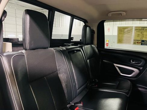 Used 2018 Nissan Titan PRO-4X w/ Pro-4x Convenience Package image 27