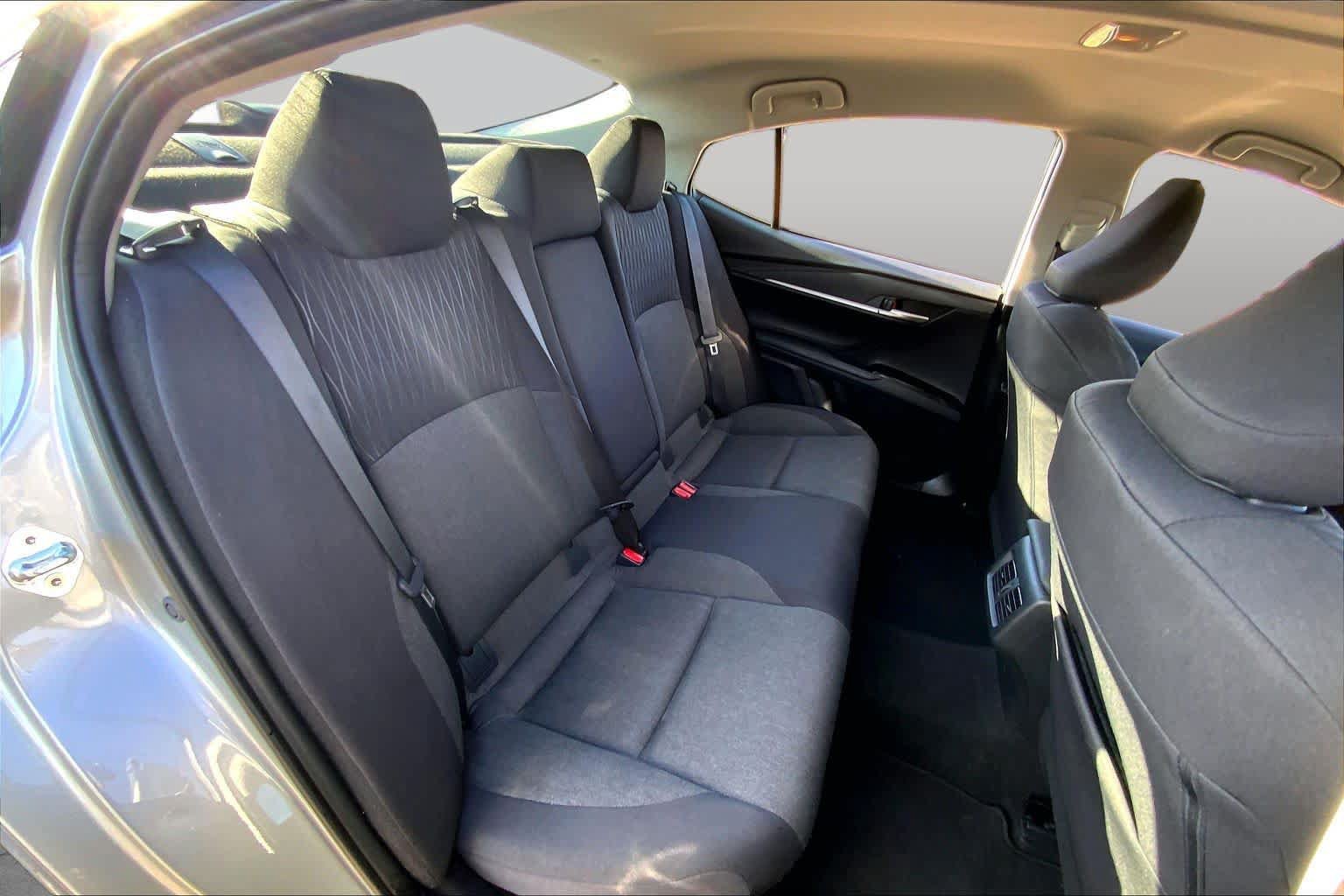 Used 2025 Toyota Camry LE FWD image 20