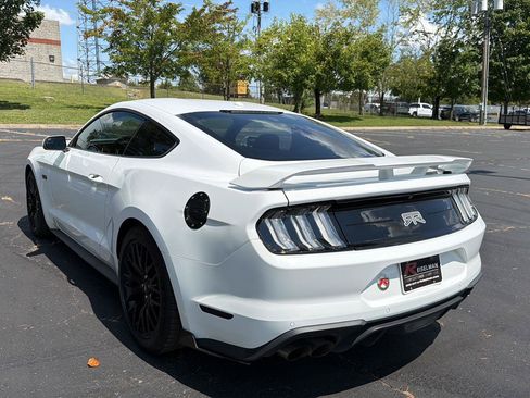 Used 2019 Ford Mustang GT Premium w/ GT Performance Package RWD image 7