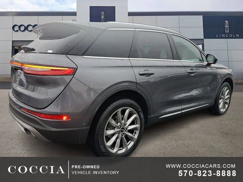 Used 2022 Lincoln Corsair AWD w/ Premium Package image 4