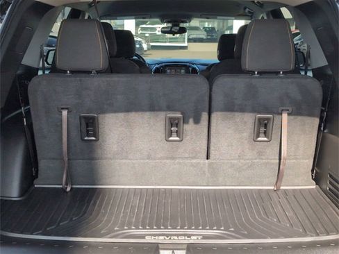 Used 2018 Chevrolet Traverse LT image 24