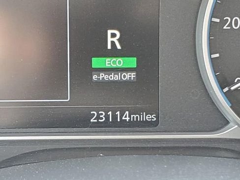 Certified 2024 Nissan Leaf SV Plus image 31