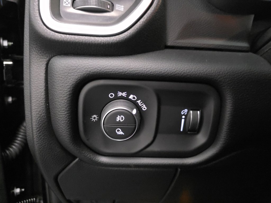 New 2026 RAM 2500 Big Horn AWD/4WD image 27