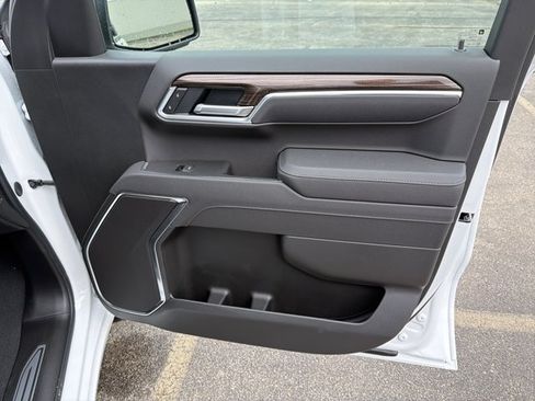 New 2026 Chevrolet Silverado 1500 LT w/ Safety Package AWD/4WD image 7