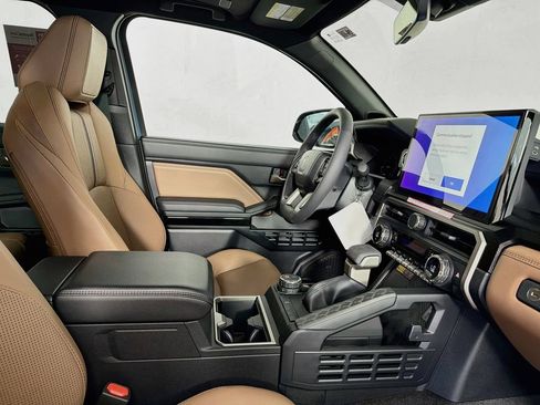 New 2026 Toyota 4Runner Limited AWD/4WD image 34