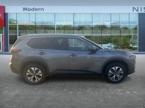 Certified 2023 Nissan Rogue SV w/ SV Premium B Package FWD image 4