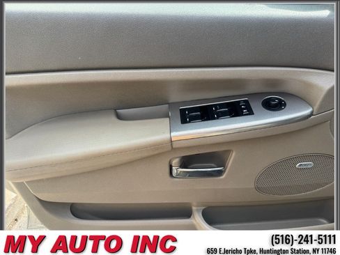 Used 2009 Jeep Grand Cherokee Laredo AWD/4WD image 25