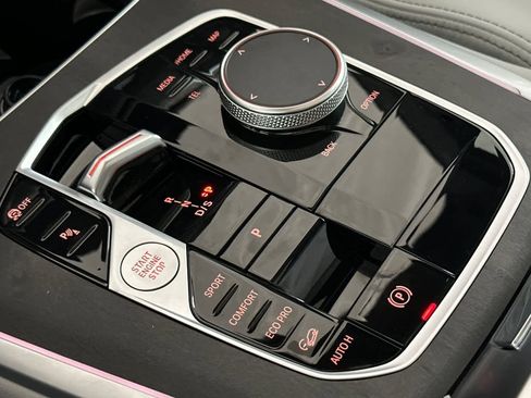 Used 2026 BMW X5 xDrive40i w/ Premium Package image 22