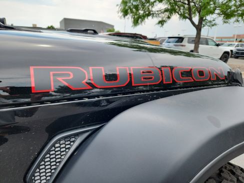 New 2024 Jeep Wrangler Unlimited Rubicon w/ Convenience Group image 23