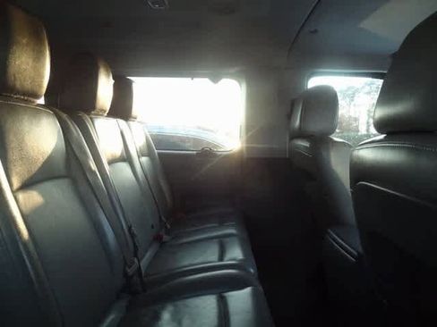 Used 2016 Nissan NV 3500 SL image 10