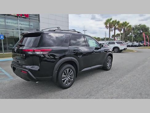 New 2026 Nissan Pathfinder SV FWD image 32