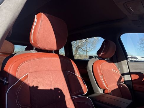 Certified 2024 Lincoln Nautilus Black Label image 29