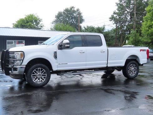 Used 2018 Ford F350 4x4 Crew Cab Super Duty image 2