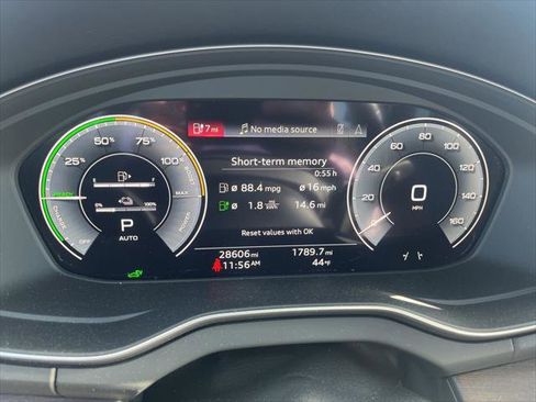 Certified 2023 Audi Q5 e Premium Plus w/ Premium Plus Package image 8